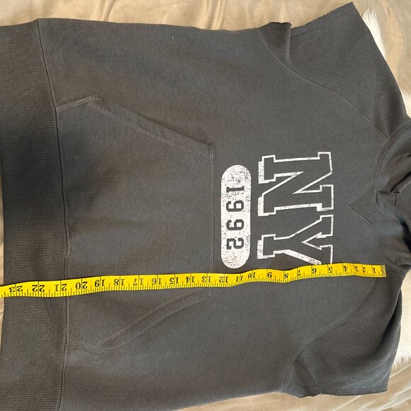 Super Soft NY 1992 Sleeveless Hoodie - Picture 7 of 9